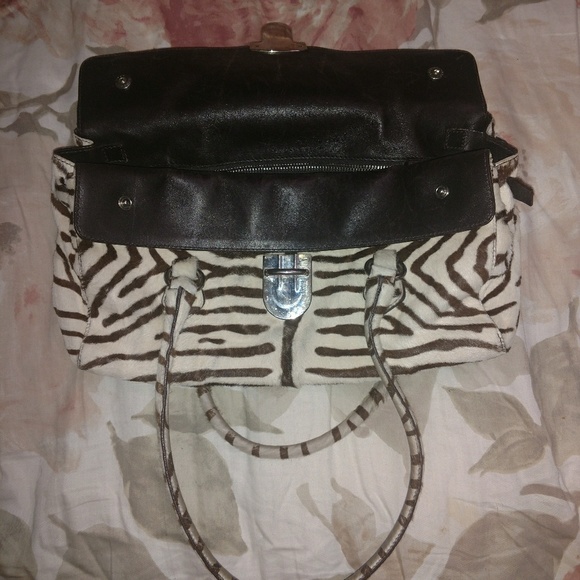 Authentic Prada calf hair handbag - Picture 7 of 8